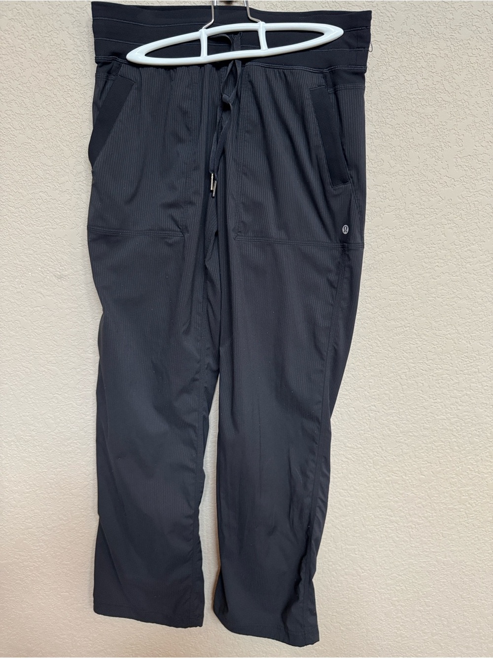 Lululemon Dance Studio Pants Size 6 Black Drawstring Jogger - Great Condition
